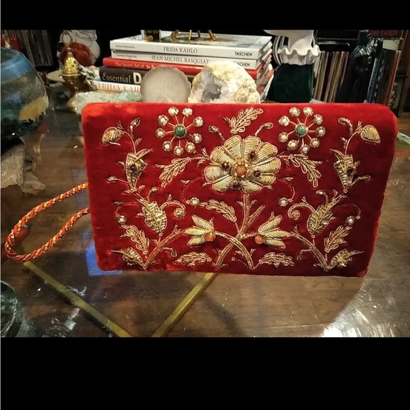 VTG Silver Tone Metal Thread Peacock Embroidery Burgundy Velvet Crossbody Purse - Picture 1 of 4